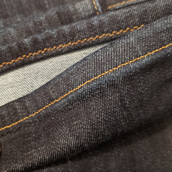 7 For All Mankind Carsen Easy Straight Fit - Picture 5 of 5